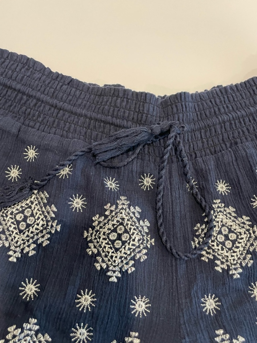 J. Crew Navy Blue Gauze Lined Shorts Embroidered Silver On Blue Size XXS. - Picture 7 of 10